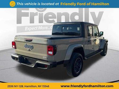 2022 Jeep Gladiator Overland