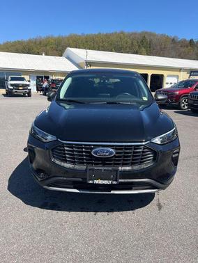 AGATE BLACK METALLIC 2024 Ford Escape Active