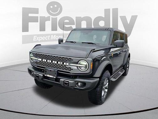 SHADOW BLACK 2025 Ford Bronco Badlands