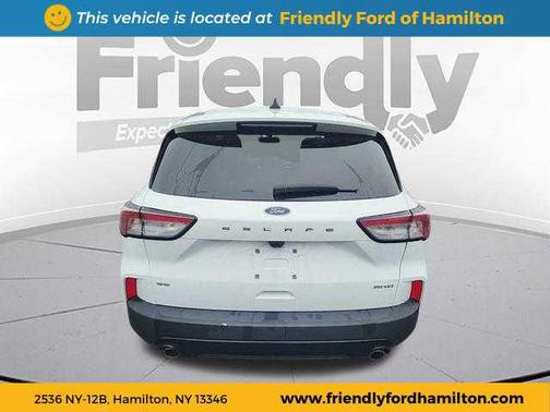 2022 Ford Escape SE