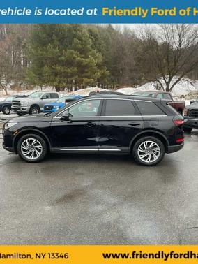 2023 Lincoln Corsair Standard