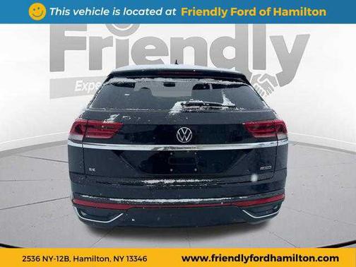 2022 Volkswagen Atlas Cross Sport 2.0T SE