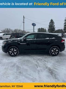 2022 Volkswagen Atlas Cross Sport 2.0T SE