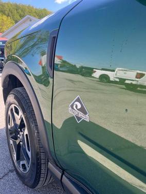 ERUPTION GREEN METALLIC 2024 Ford Bronco Sport Outer Banks