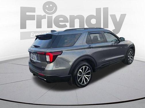 CARBONIZED GRAY METALLIC 2025 Ford Explorer ST-Line
