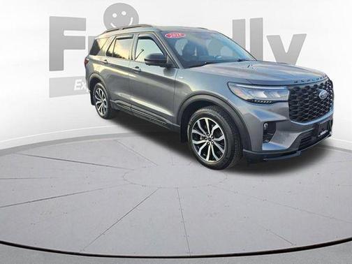 CARBONIZED GRAY METALLIC 2025 Ford Explorer ST-Line