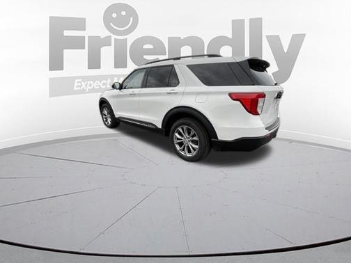 STAR WHITE MET TRI-COAT 2023 Ford Explorer XLT