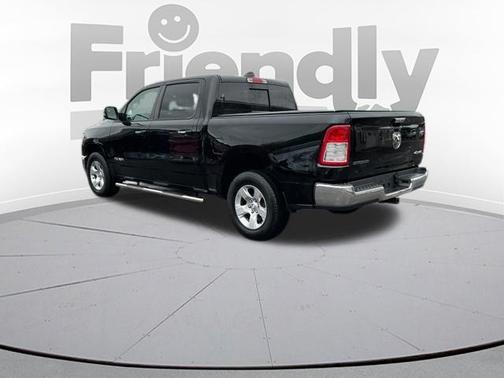 Diamond Black Crystal Pearlcoat 2020 RAM 1500 Big Horn/Lone Star