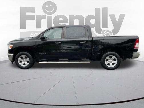 Diamond Black Crystal Pearlcoat 2020 RAM 1500 Big Horn/Lone Star