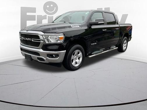 Diamond Black Crystal Pearlcoat 2020 RAM 1500 Big Horn/Lone Star