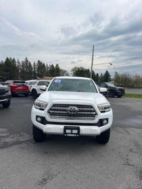 Super White 2016 Toyota Tacoma SR5