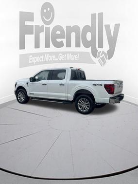 STAR WHITE METALLIC TRICOAT 2026 Ford F-150 Lariat