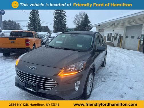 2022 Ford Escape Titanium