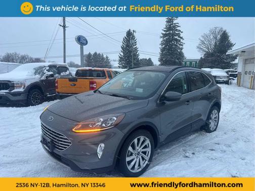 2022 Ford Escape Titanium