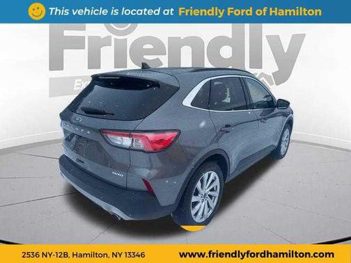 2022 Ford Escape Titanium