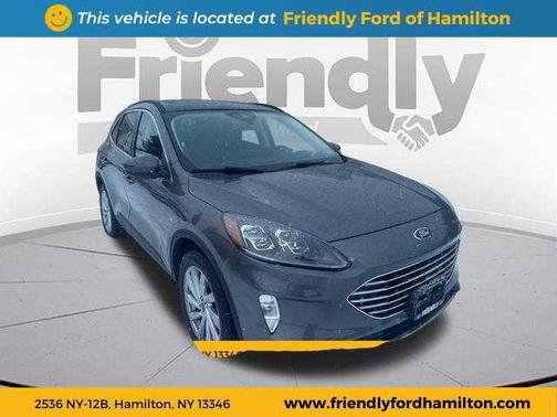 2022 Ford Escape Titanium