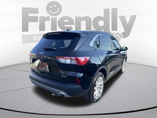 2022 Ford Escape Titanium