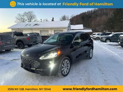 2022 Ford Escape Titanium