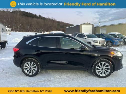 2022 Ford Escape Titanium