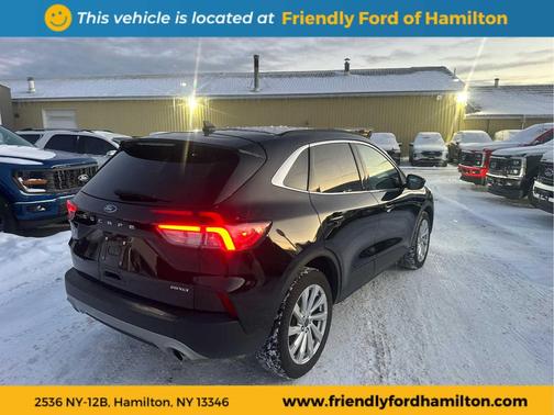 2022 Ford Escape Titanium