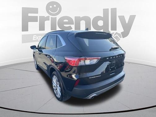 2022 Ford Escape Titanium