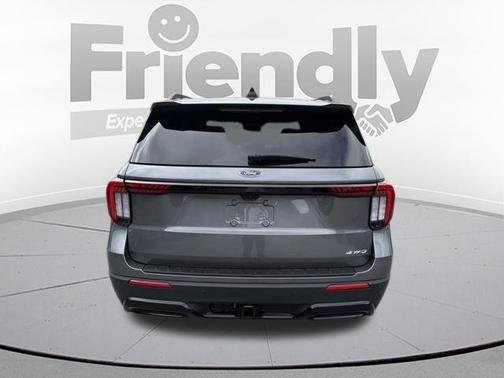 Carbonized Gray Metallic 2025 Ford Explorer ST-Line
