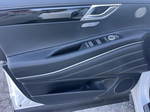 2025 Genesis GV80 2.5T