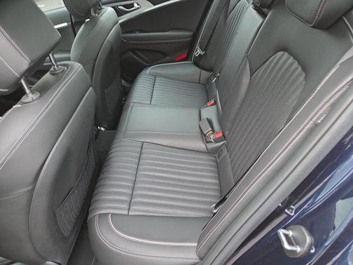 2026 Genesis G70 2.5T RWD Prestige