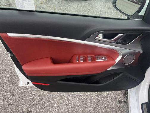 2025 Genesis G70 2.5T RWD