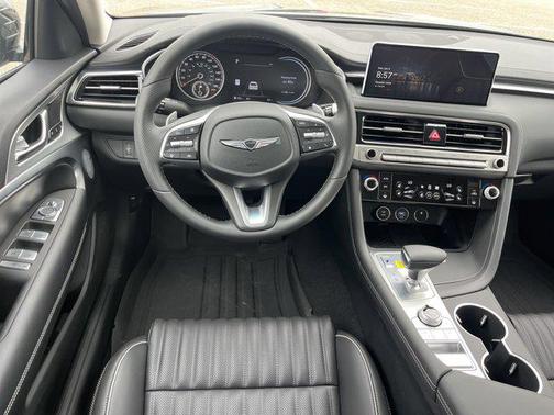 2026 Genesis G70 2.5T RWD Prestige