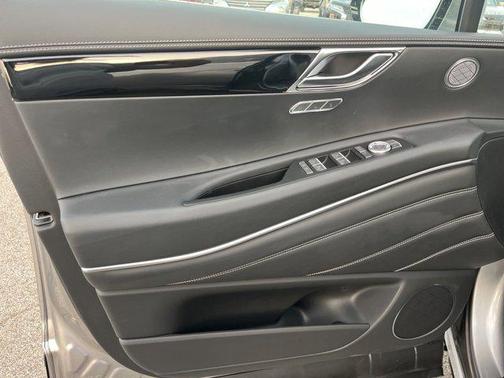 2025 Genesis GV80 2.5T