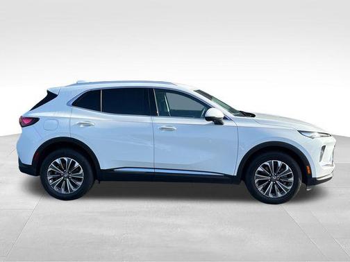 Summit White 2024 Buick Envision Preferred