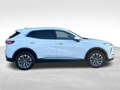 Summit White 2024 Buick Envision Preferred
