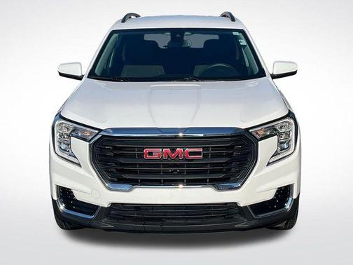Summit White 2023 GMC Terrain SLE