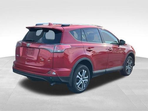 Barcelona Red Metallic 2017 Toyota RAV4 LE