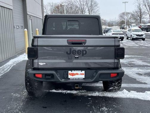 2023 Jeep Gladiator Sport