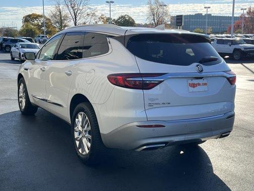 2021 Buick Enclave Essence