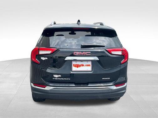 Ebony Twilight Metallic 2022 GMC Terrain SLT