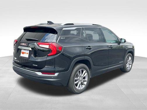 Ebony Twilight Metallic 2022 GMC Terrain SLT