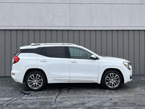 2022 GMC Terrain Denali