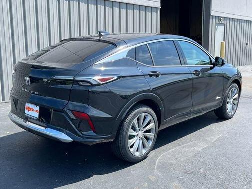 Ebony Twilight Metallic 2026 Buick Envista Avenir