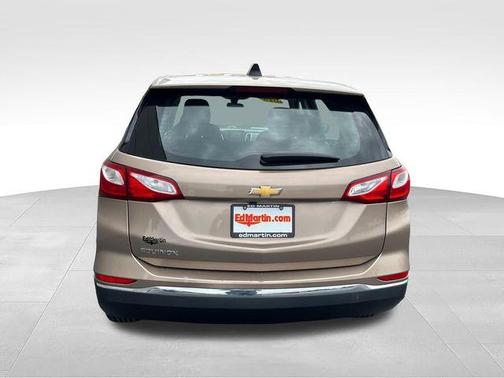 Sandy Ridge Metallic 2018 Chevrolet Equinox LS