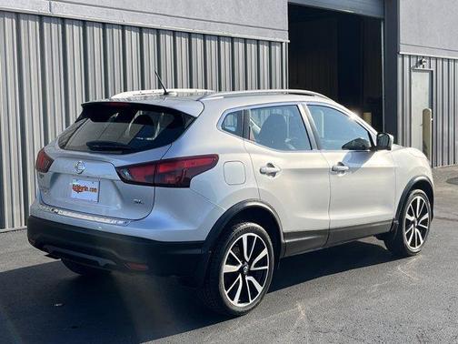 2017 Nissan Rogue Sport SL
