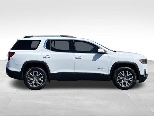 Summit White 2023 GMC Acadia SLE