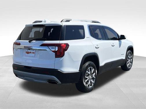 Summit White 2023 GMC Acadia SLE