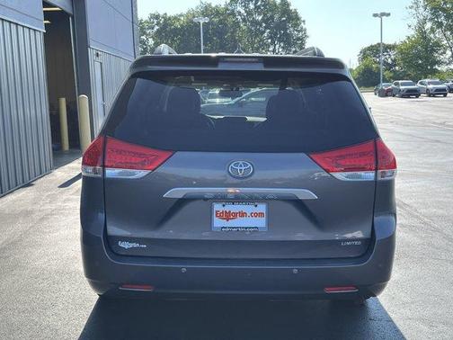 2013 Toyota Sienna XLE