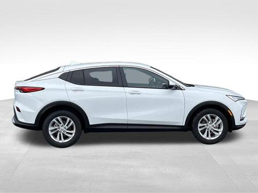 Summit White 2026 Buick Envista Preferred
