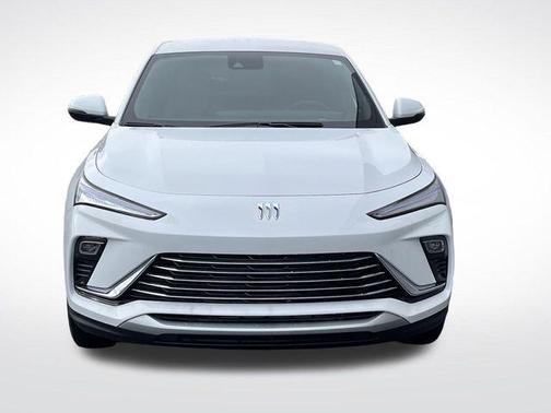 Summit White 2026 Buick Envista Preferred