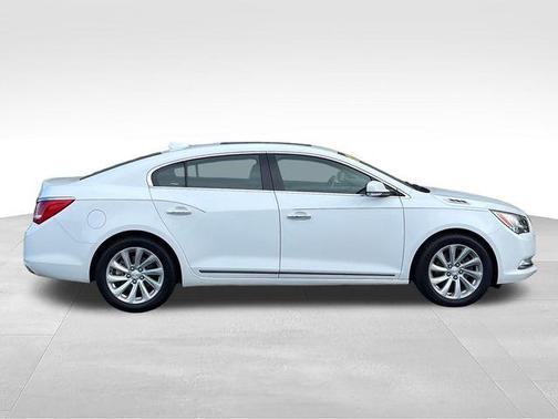 Summit White 2016 Buick LaCrosse Premium I