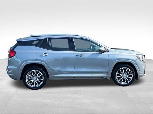 Sterling 2023 GMC Terrain Denali